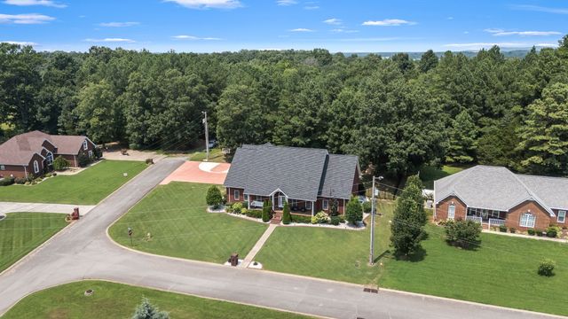 106 Finch Ln, Shelbyville, TN 37160