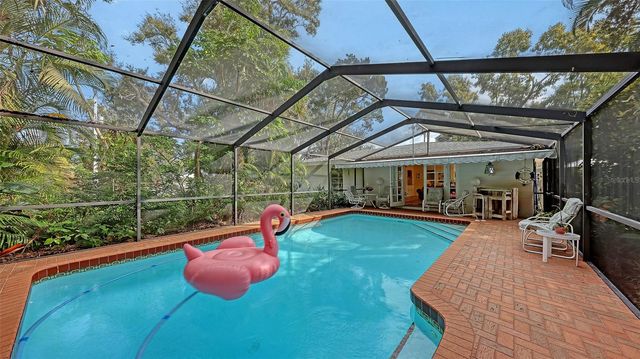 1672 SHORELAND DRIVE, Sarasota, FL 34239