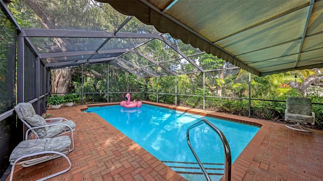 1672 SHORELAND DRIVE, Sarasota, FL 34239
