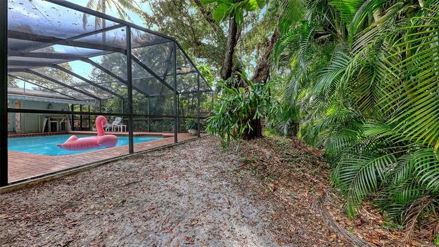 1672 SHORELAND DRIVE, Sarasota, FL 34239