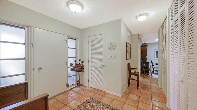 1672 SHORELAND DRIVE, Sarasota, FL 34239