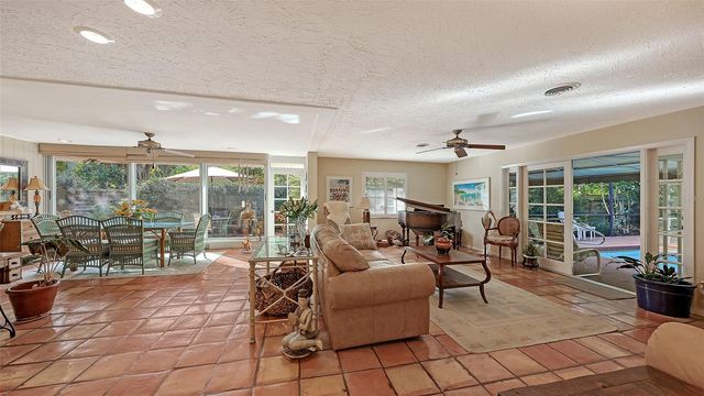 1672 SHORELAND DRIVE, Sarasota, FL 34239