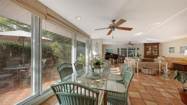 1672 SHORELAND DRIVE, Sarasota, FL 34239