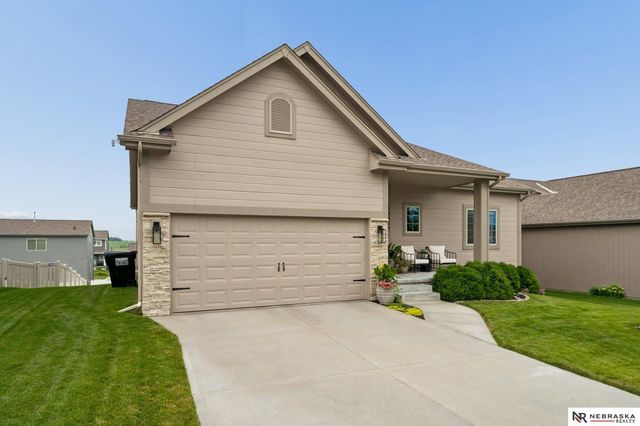18817 Briar Street, Omaha, NE 68136