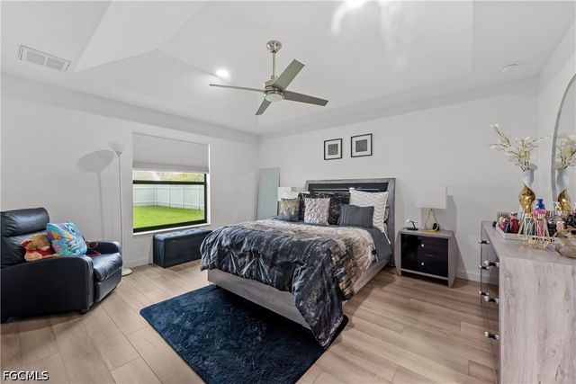 623 SE 3rd ST, Cape Coral, FL 33990
