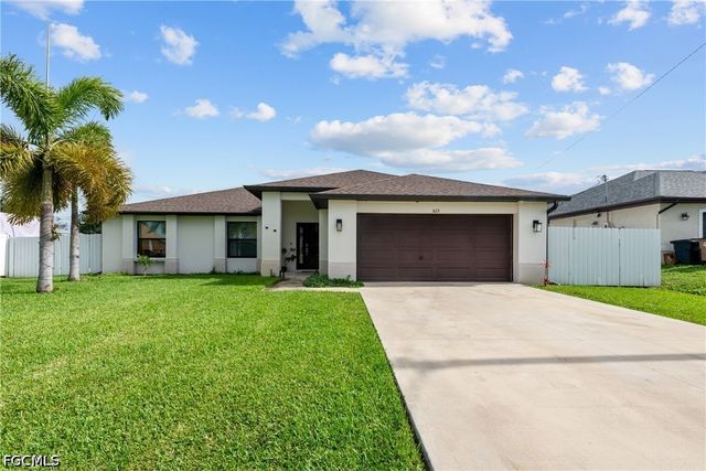 623 SE 3rd ST, Cape Coral, FL 33990