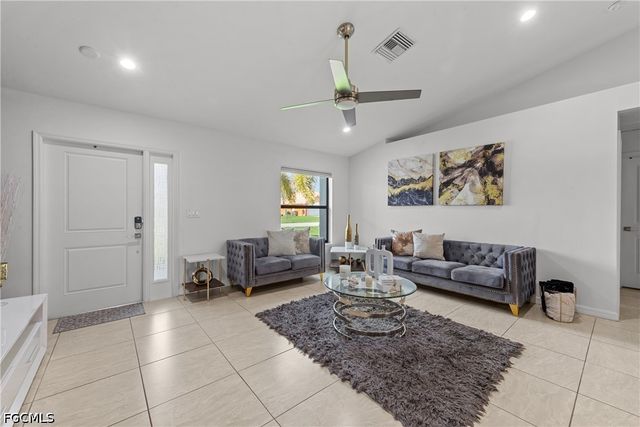 623 SE 3rd ST, Cape Coral, FL 33990