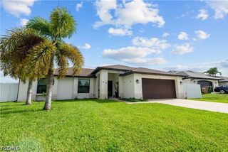 623 SE 3rd ST, Cape Coral, FL 33990