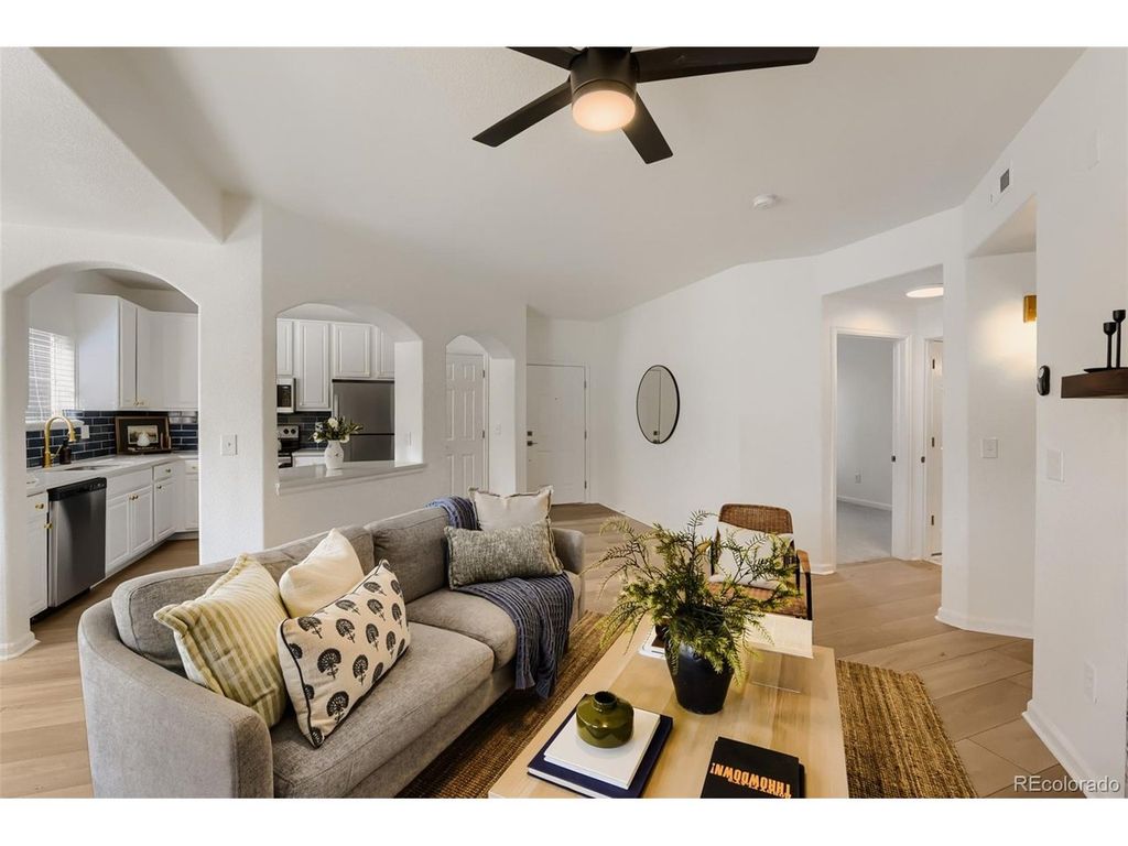 4799 Copeland Cir 101, Highlands Ranch, CO 80126