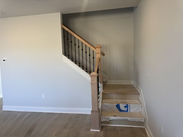 127 Dahlia Dr, La Vergne, TN 37086