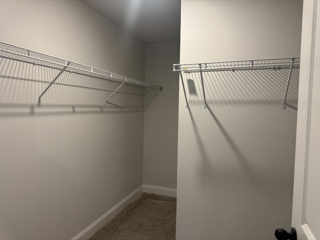 127 Dahlia Dr, La Vergne, TN 37086