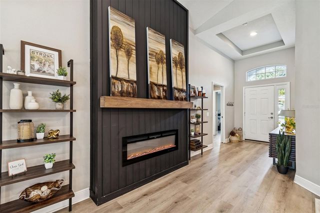 18617 LE DAUPHINE PLACE, Lutz, FL 33558