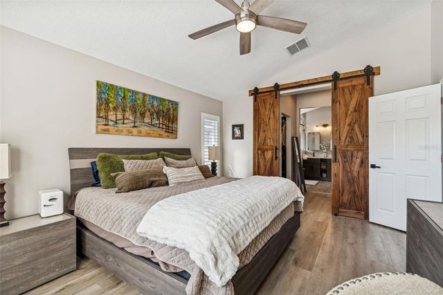 18617 LE DAUPHINE PLACE, Lutz, FL 33558