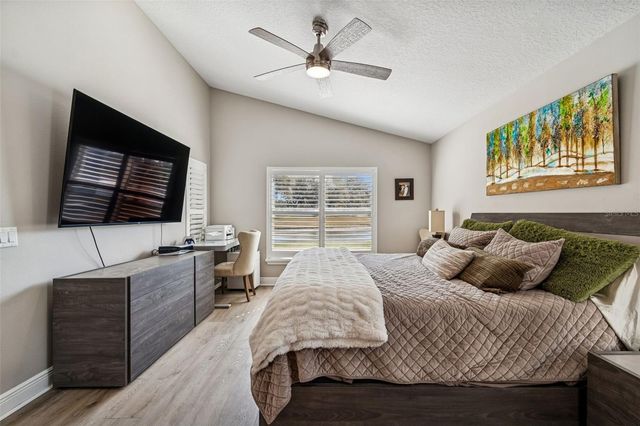 18617 LE DAUPHINE PLACE, Lutz, FL 33558