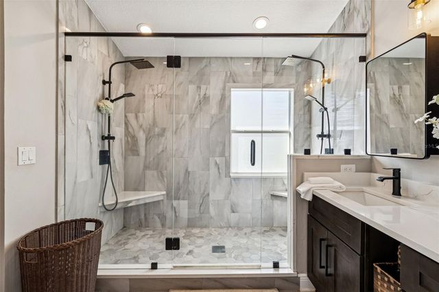 18617 LE DAUPHINE PLACE, Lutz, FL 33558