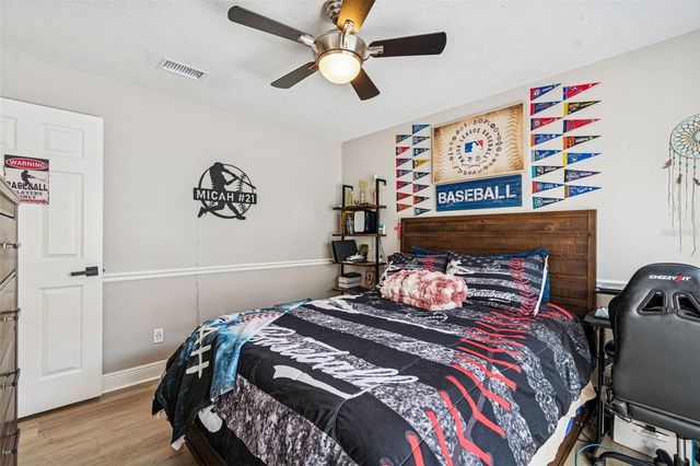 18617 LE DAUPHINE PLACE, Lutz, FL 33558