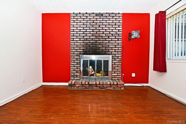 92 Gauguin Court 92, Middle Island, NY 11953