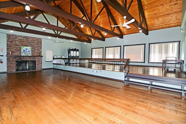 92 Gauguin Court 92, Middle Island, NY 11953