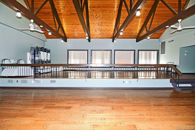 92 Gauguin Court 92, Middle Island, NY 11953