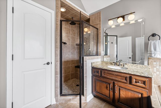 2484 Settlers Trace, Clarksville, TN 37043