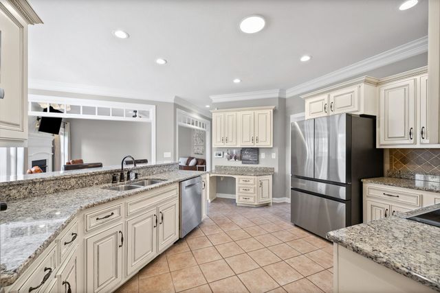 2484 Settlers Trace, Clarksville, TN 37043