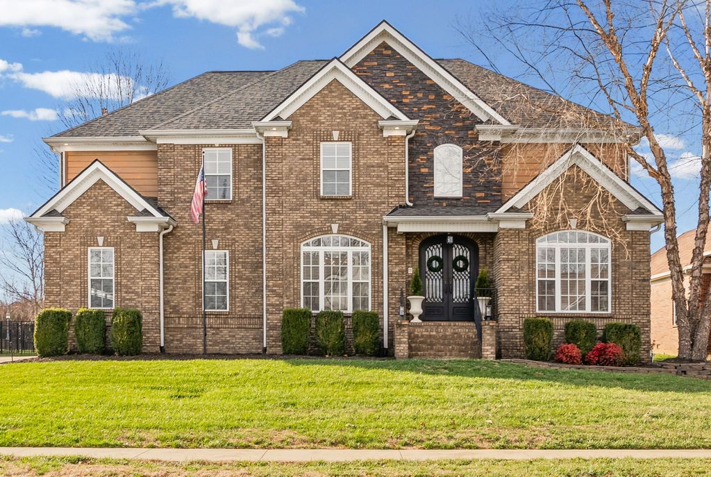 2484 Settlers Trace, Clarksville, TN 37043