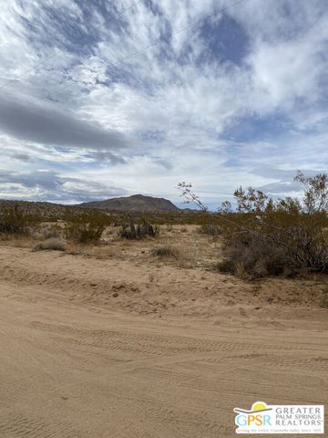 1725 Sunny Vista, Joshua Tree, CA 92252