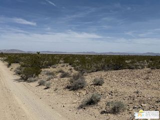1725 Sunny Vista, Joshua Tree, CA 92252