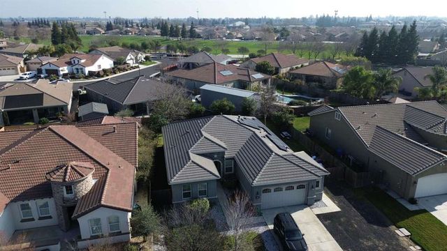 1110 Clearwater Creek Blvd, Manteca, CA 95336