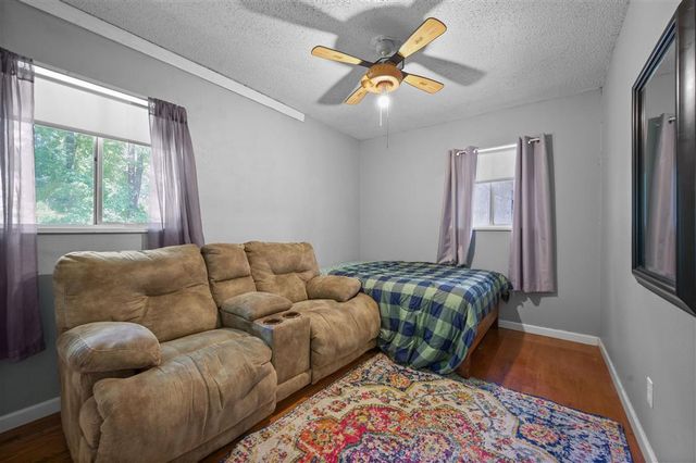 105 Allen Avenue, Leesville, LA 71446