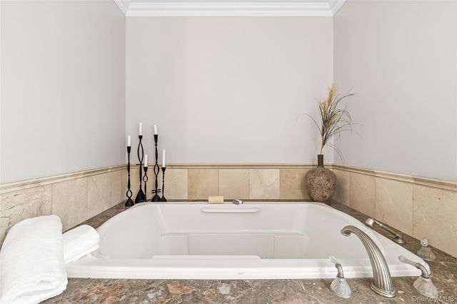 1 Druid Court, Montebello, NY 10901