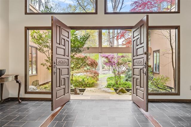 1 Druid Court, Montebello, NY 10901