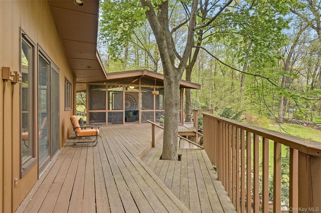 1 Druid Court, Montebello, NY 10901