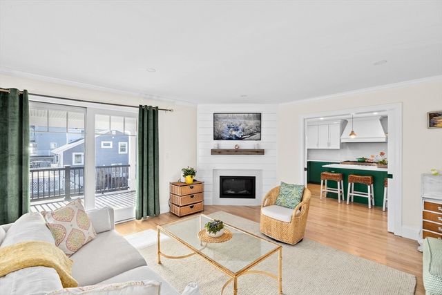 5 Vernon Avenue, Hull, MA 02045