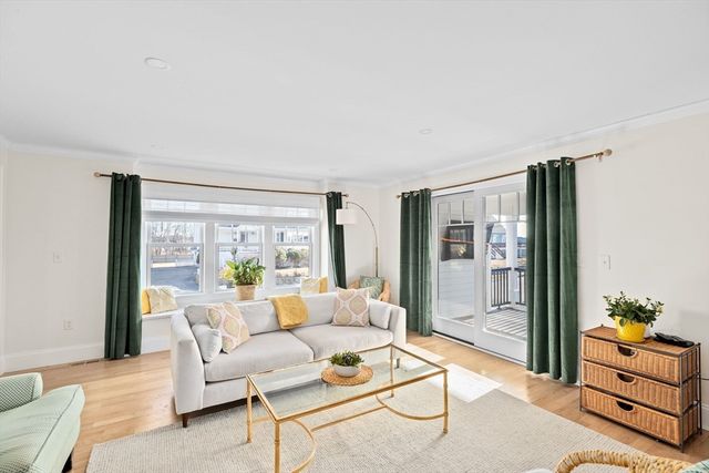 5 Vernon Avenue, Hull, MA 02045