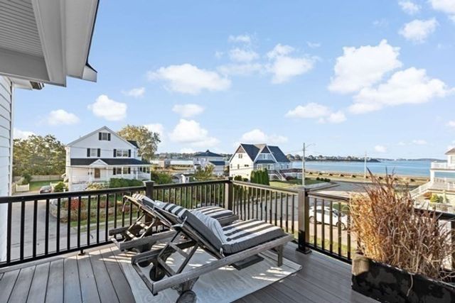5 Vernon Avenue, Hull, MA 02045