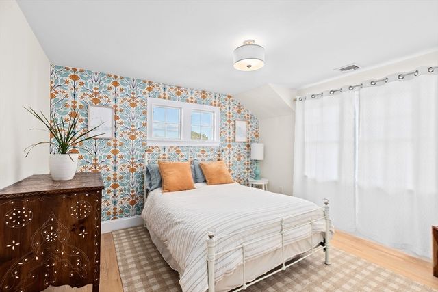 5 Vernon Avenue, Hull, MA 02045