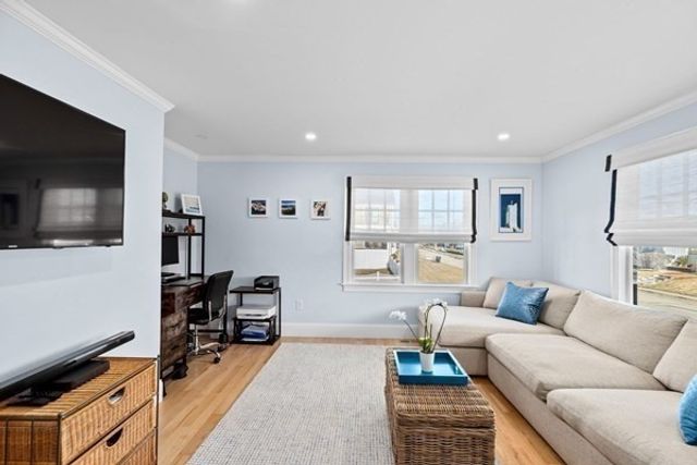 5 Vernon Avenue, Hull, MA 02045