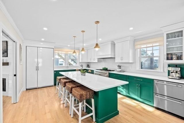 5 Vernon Avenue, Hull, MA 02045