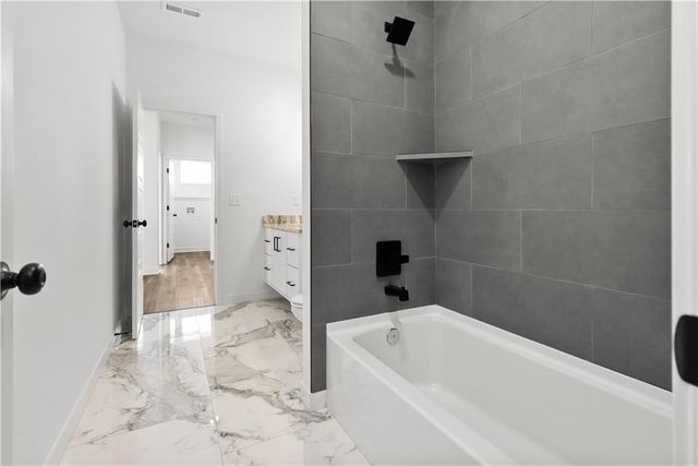 9312 Freedom Street, Lenexa, KS 66227