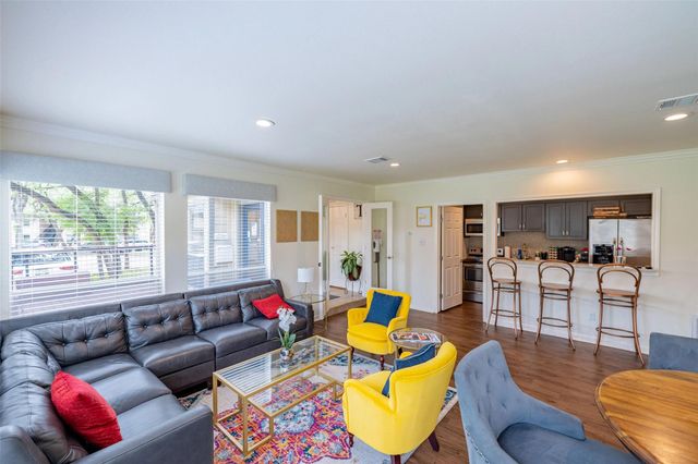 8405 Bent Tree Road 2824, Austin, TX 78759