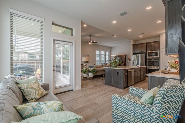 14206 Swift Breeze Drive, San Antonio, TX 78254