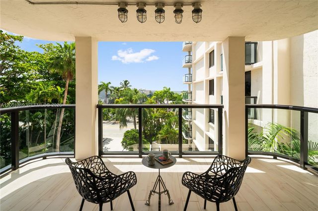 2575 S Bayshore Dr 5B, Coconut Grove, FL 33133
