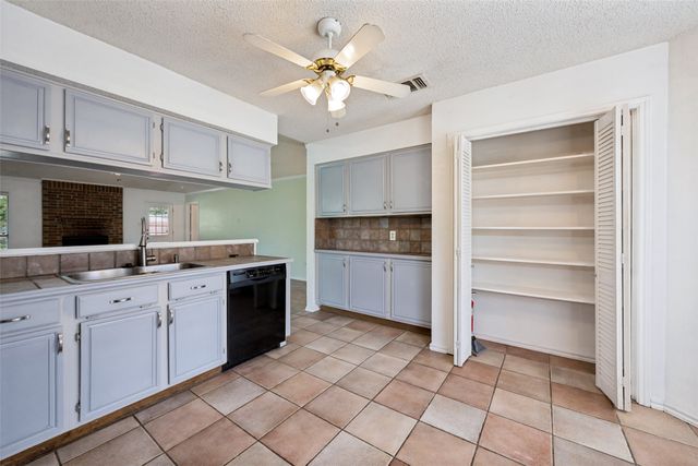 9008 Topperwind Court, Fort Worth, TX 76134
