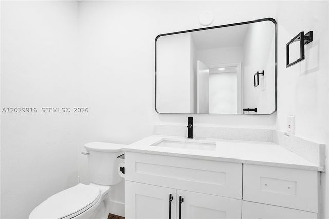 2613 NW 47th Ter 202, Lauderdale Lakes, FL 33313