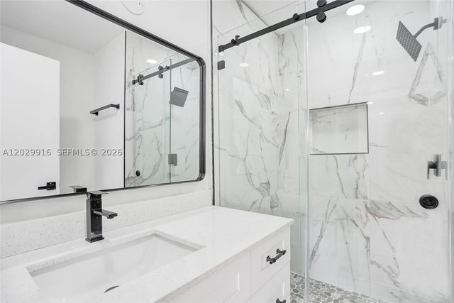 2613 NW 47th Ter 202, Lauderdale Lakes, FL 33313