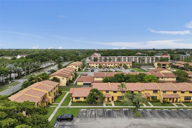2613 NW 47th Ter 202, Lauderdale Lakes, FL 33313