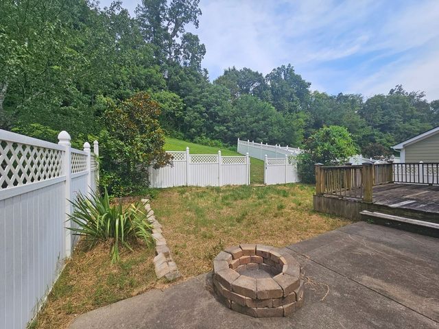 4323 Barnes Cove Dr, Nashville, TN 37211
