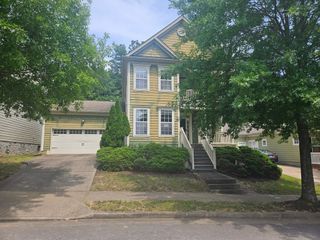 4323 Barnes Cove Dr, Nashville, TN 37211