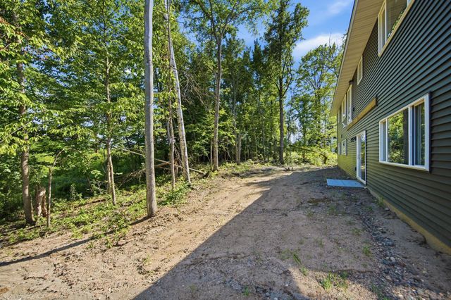 1333 E Aspen Drive, Saint Croix Falls, WI 54024